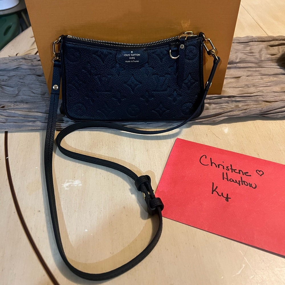 🖤✨Louis Vuitton Easy Pouch Empreinte Noir ✨🖤